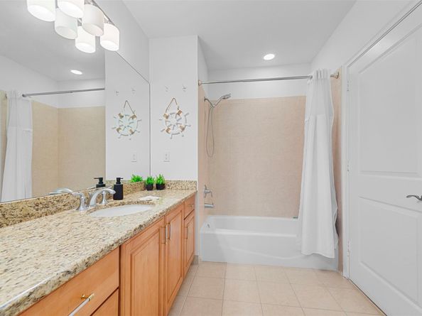 2924 Hidden Harbour Ct, Fort Lauderdale FL 33312