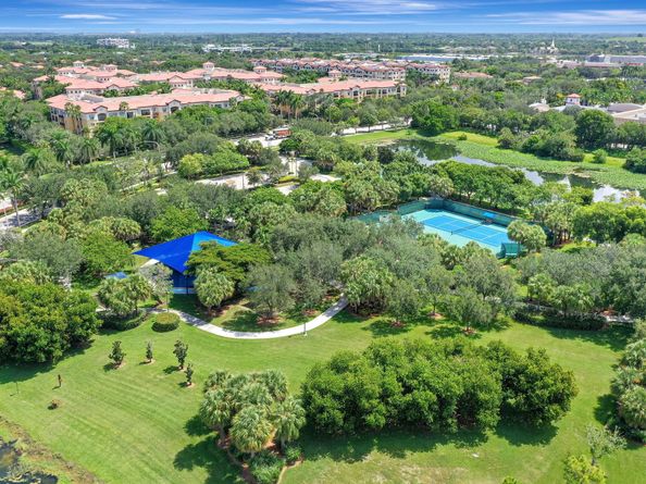 16412 Diamond Pl, Weston FL 33331