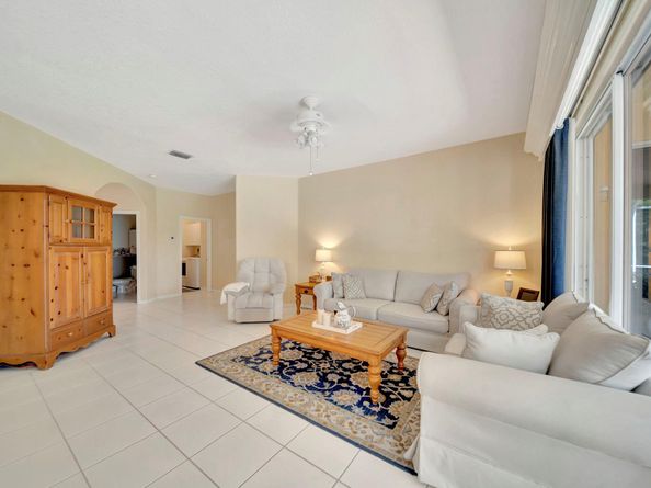 16412 Diamond Pl, Weston FL 33331
