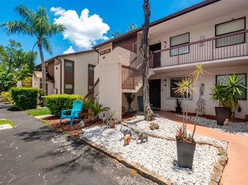 9884 Nob Hill Ct