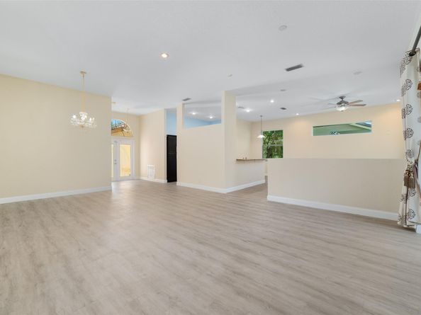 5352 NW 57TH Te, Coral Springs FL 33067