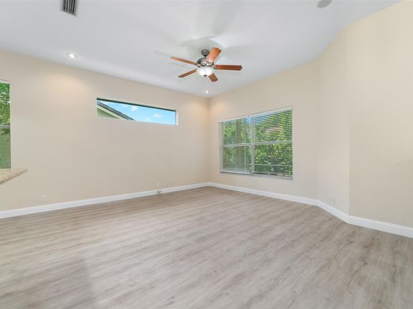 5352 NW 57TH Te, Coral Springs FL 33067