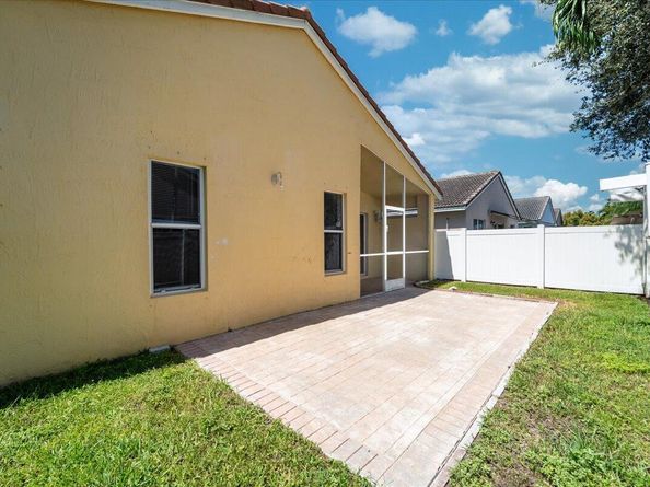 16373 NW 23rd Street, Pembroke Pines FL 33028