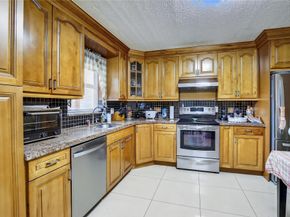 211 S Hollybrook Dr 107, Pembroke Pines FL 33025