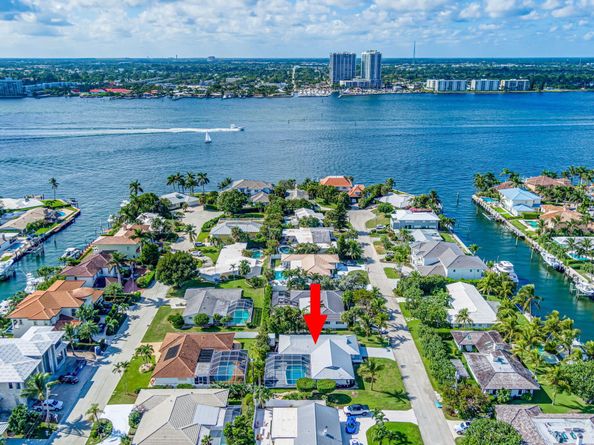 1081 Bimini Lane, Singer Island FL 33404