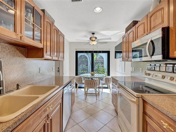 9232 Pecky Cypress Lane 2D, Boca Raton FL 33428
