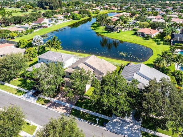 6376 Shadow Tree Lane, Lake Worth FL 33463