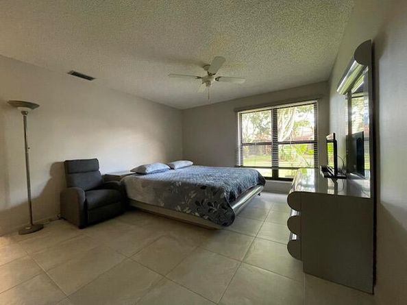 5975 Forest Grove 3 Drive 3, Boynton Beach FL 33437