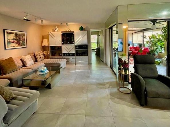 5975 Forest Grove 3 Drive 3, Boynton Beach FL 33437