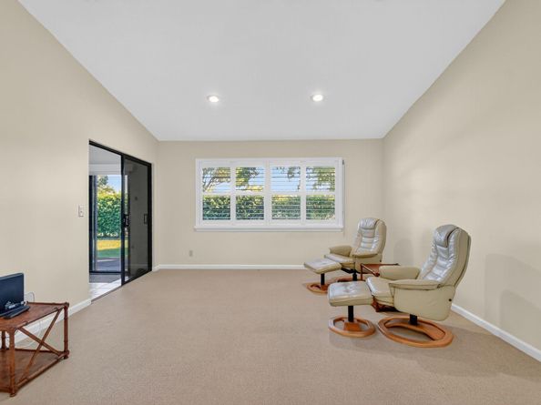 10 Ridge Point Drive D, Boynton Beach FL 33435