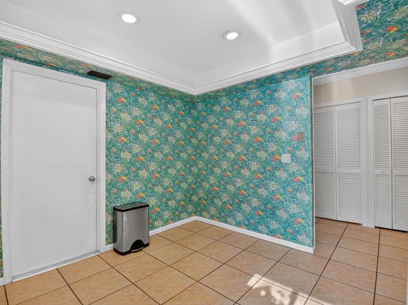 10 Ridge Point Drive D, Boynton Beach FL 33435