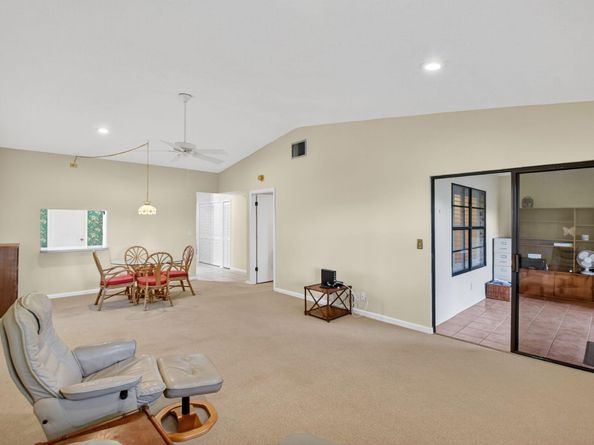 10 Ridge Point Drive D, Boynton Beach FL 33435