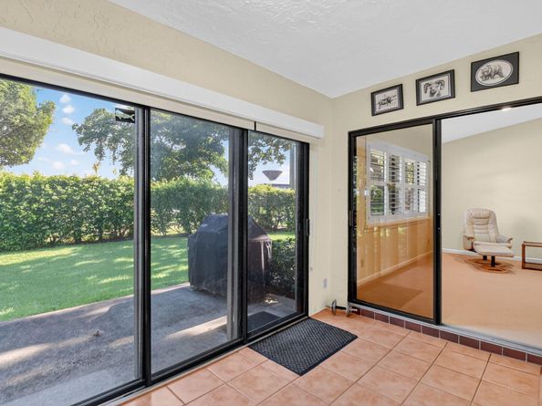 10 Ridge Point Drive D, Boynton Beach FL 33435