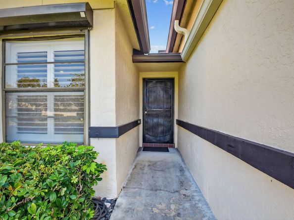 10 Ridge Point Drive D, Boynton Beach FL 33435