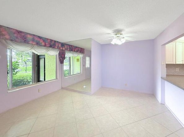 211 Pine Hov Circle B1, Greenacres FL 33463