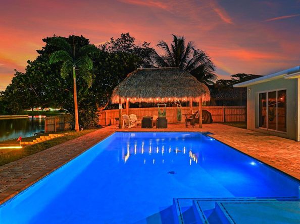 7003 Pine Tree Lane, Lake Clarke Shores FL 33406