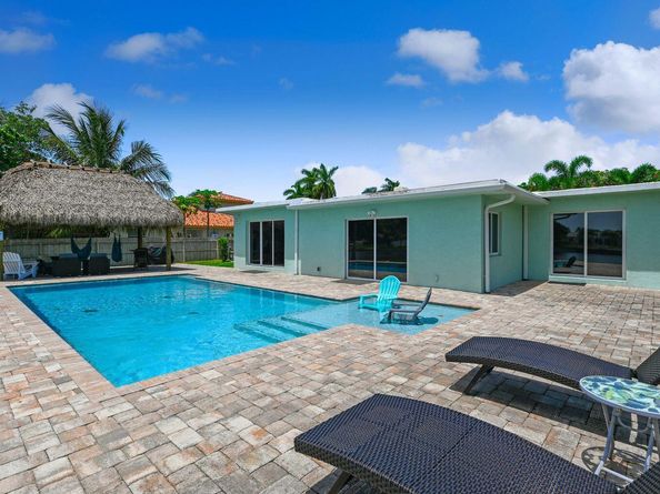 7003 Pine Tree Lane, Lake Clarke Shores FL 33406