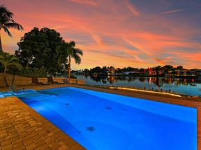 7003 Pine Tree Lane, Lake Clarke Shores FL 33406