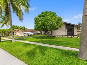 8211 SW 13th Ct, North Lauderdale FL 33068