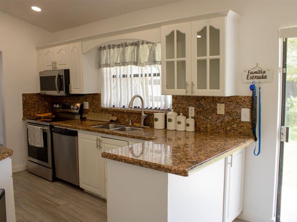 8211 SW 13th Ct, North Lauderdale FL 33068