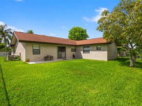8211 SW 13th Ct, North Lauderdale FL 33068