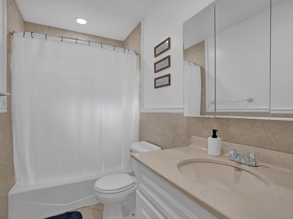 1345 N Andrews Ave #1-2, Fort Lauderdale FL 33311