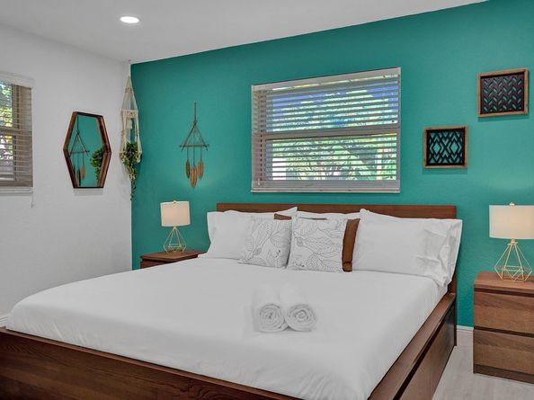 1345 N Andrews Ave #1-2, Fort Lauderdale FL 33311