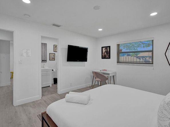 1345 N Andrews Ave #1-2, Fort Lauderdale FL 33311