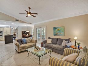 13841 Alexandria Ct, Davie FL 33325