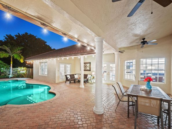 13841 Alexandria Ct, Davie FL 33325