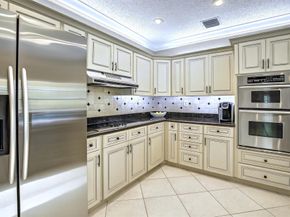 13841 Alexandria Ct, Davie FL 33325