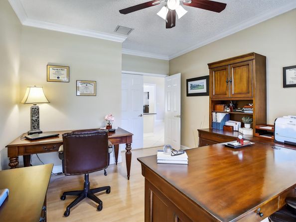 13841 Alexandria Ct, Davie FL 33325