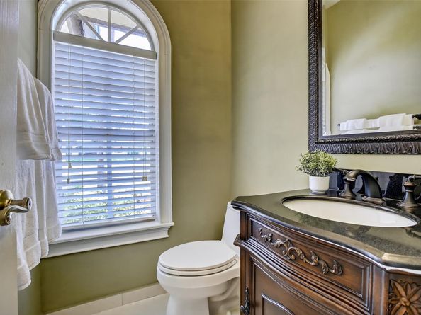 13841 Alexandria Ct, Davie FL 33325