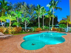 13841 Alexandria Ct, Davie FL 33325