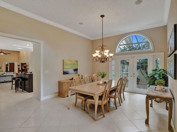 13841 Alexandria Ct, Davie FL 33325