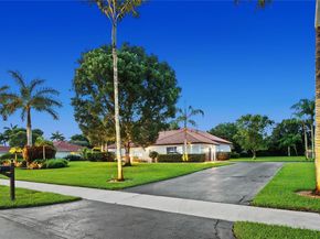 13841 Alexandria Ct, Davie FL 33325