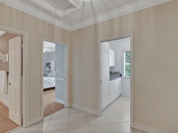 13841 Alexandria Ct, Davie FL 33325