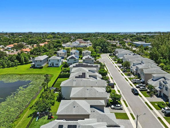 1824 Lake Cove Drive, Lake Worth Beach FL 33460