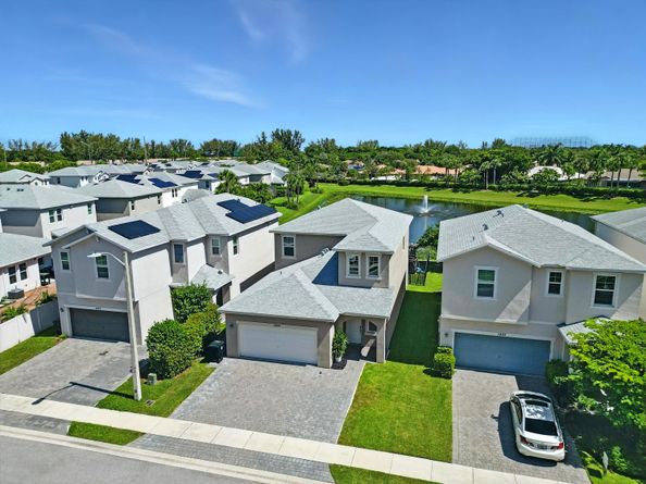 1824 Lake Cove Drive, Lake Worth Beach FL 33460