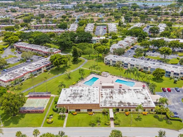 17 Willowbrook Ln 204, Delray Beach FL 33446