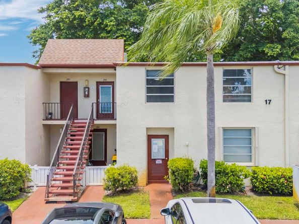 17 Willowbrook Ln 204, Delray Beach FL 33446