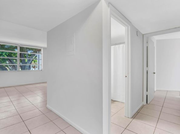17 Willowbrook Ln 204, Delray Beach FL 33446