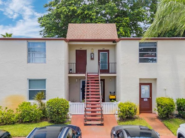 17 Willowbrook Ln 204, Delray Beach FL 33446