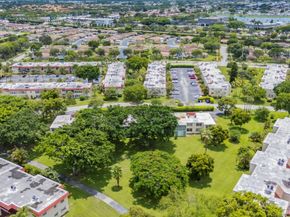 17 Willowbrook Ln 204, Delray Beach FL 33446