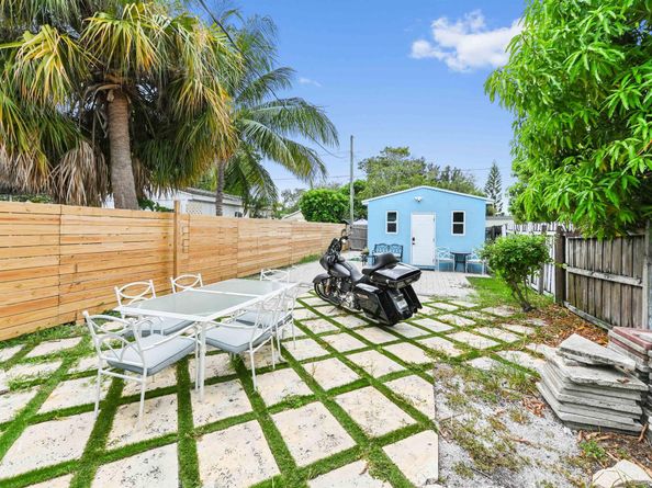 629 N F Street, Lake Worth Beach FL 33460