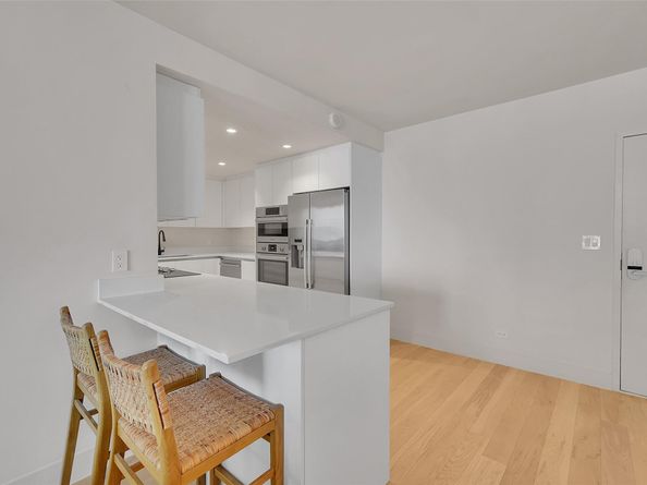 2301 Collins Ave 1008, Miami Beach FL 33139