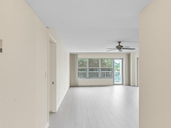 10777 W Sample Rd 408, Coral Springs FL 33065
