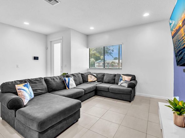 2182 NW 6 Street, Fort Lauderdale FL 33311