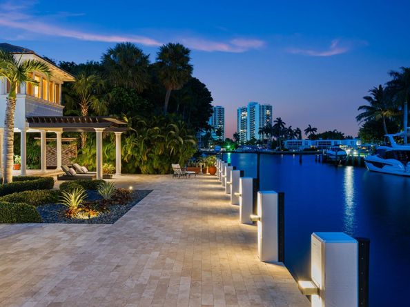 2890 NE 27th St, Fort Lauderdale FL 33306