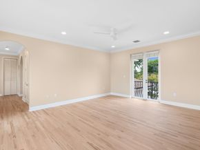 2890 NE 27th St, Fort Lauderdale FL 33306